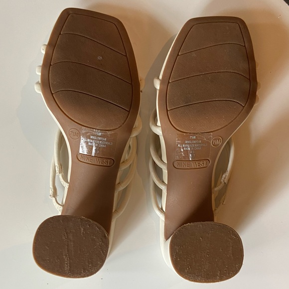 Nine West straps heels - Picture 3 of 4